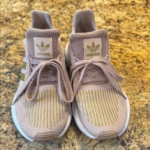 Adidas Beige and Gold Sneakers